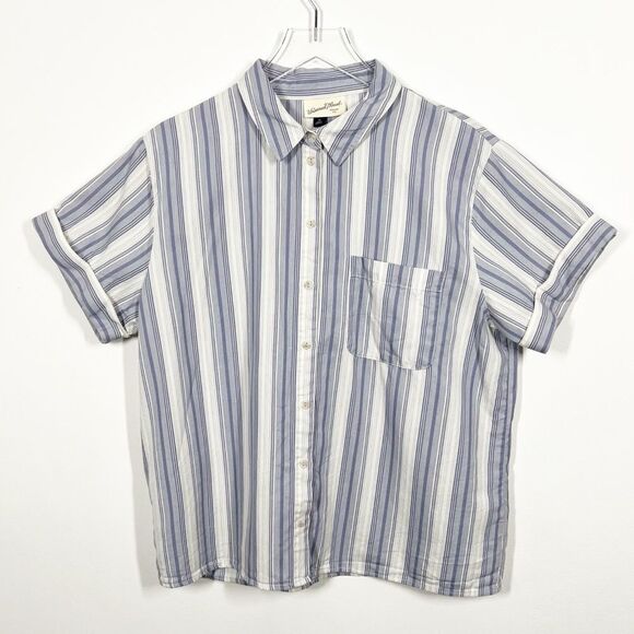 Universal Thread Women's Size Medium Blue White Short Sleeve Button Front Shirt - Picture 11 of 12